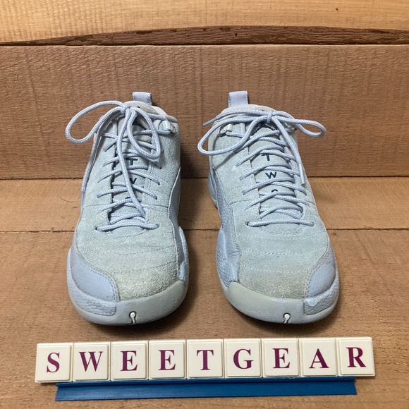 Jordan 12 Retro Low Wolf Grey (GS) - Picture 4 of 16